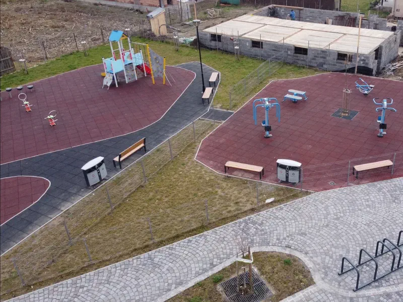 Dávid Ferenc játszótér és park, Székelykeresztúr – 1. kép